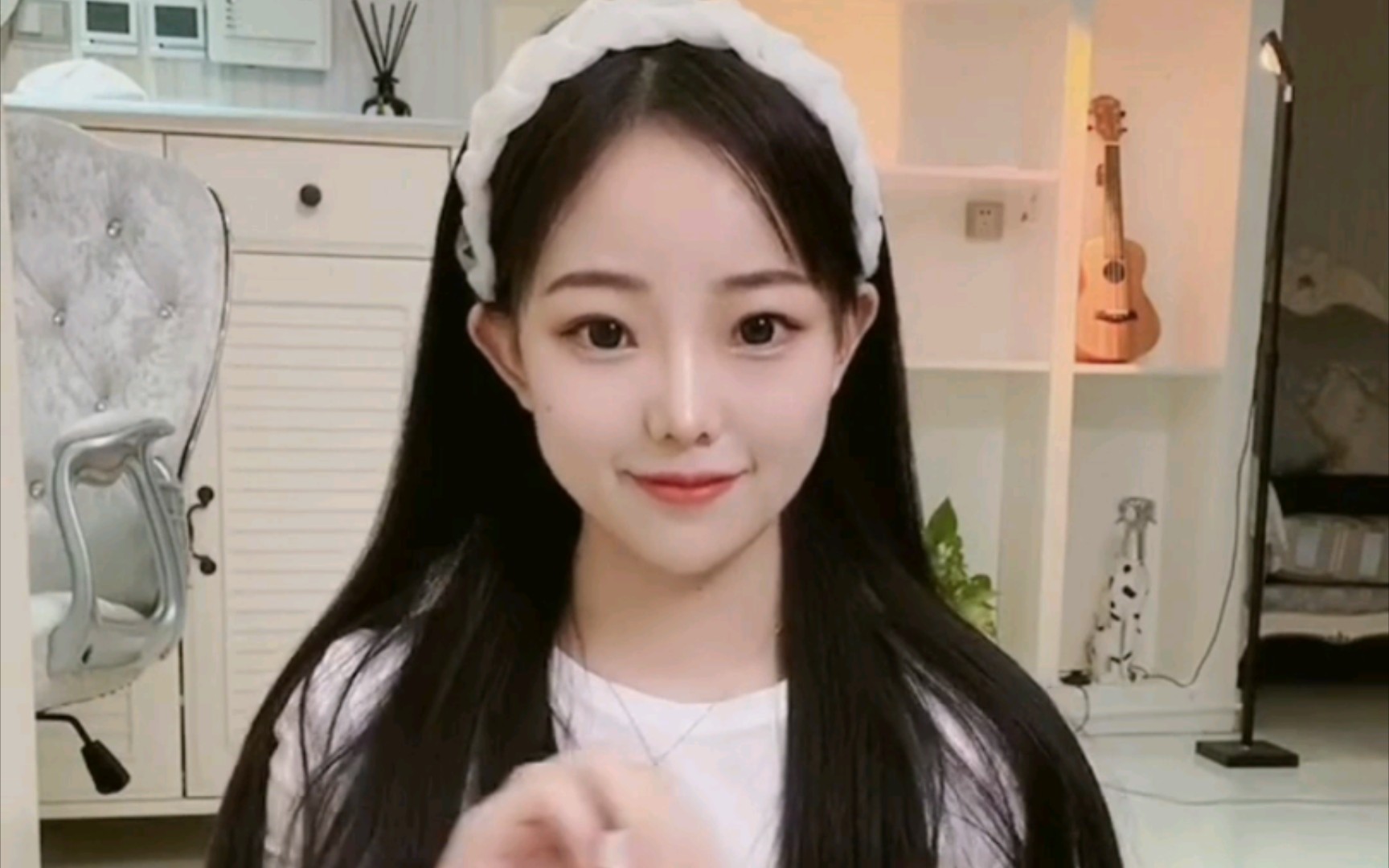 探秘白小姐49，一句诗中的精准奥秘白小姐449999精准一句诗6548bbs.