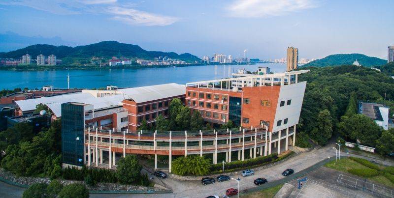 湖北理工学院，匠心筑梦，育才兴楚的璀璨明珠湖北理工学院专升本