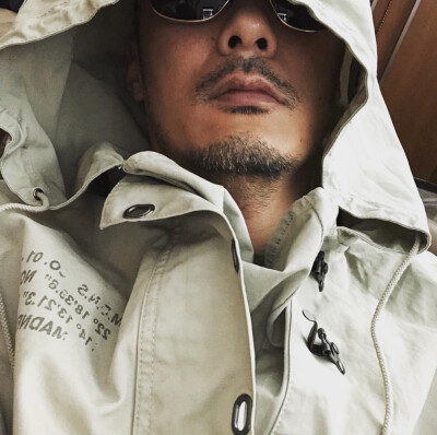 澳门六叔最新现状，从昔日辉煌到今日转型的对比分析澳门六叔的真实身份